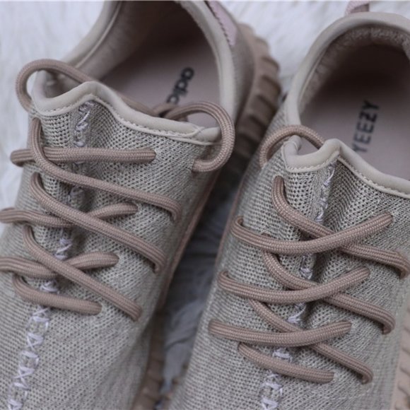 yeezy 350 size 11 The grey men\'s shoes main image 4